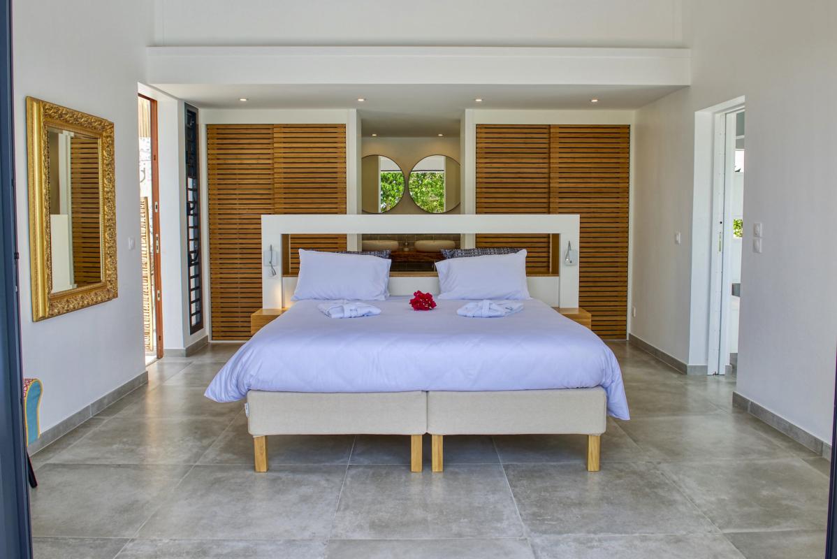 19.Location villa piscine vue mer Sainte Anne Guadeloupe